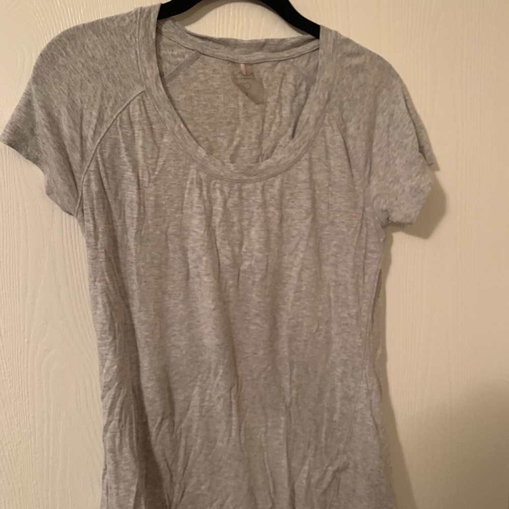 Basic grey tee